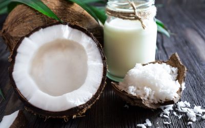 Sonrisa radiante: Los beneficios del aceite de coco para la salud bucal